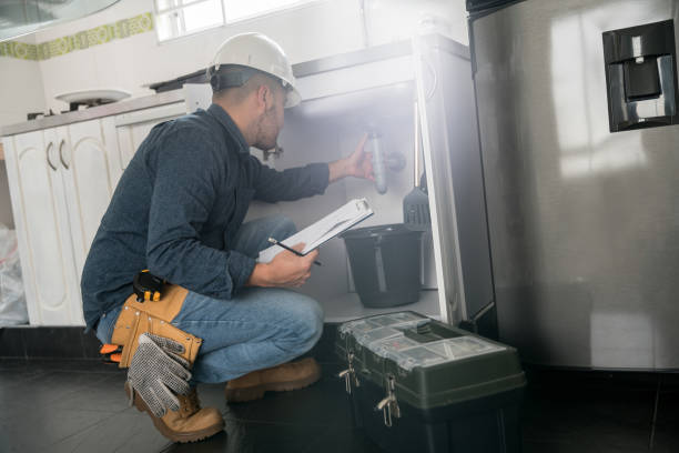 Best Emergency Plumber  in Newburg, WI